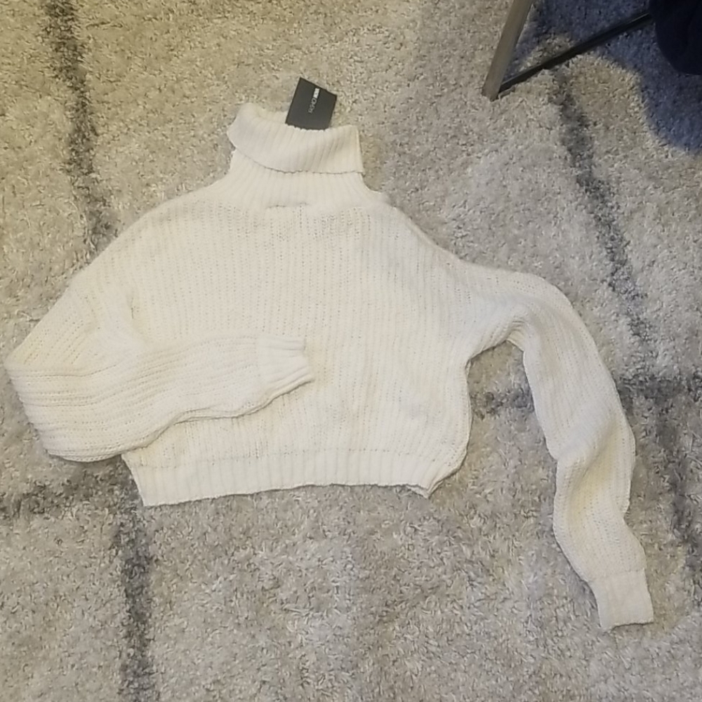 Crop sweater